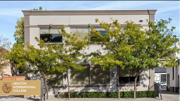Du học Canada trường Newton International College 