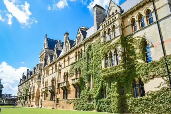 Du học Anh trường Ravensbourne University London