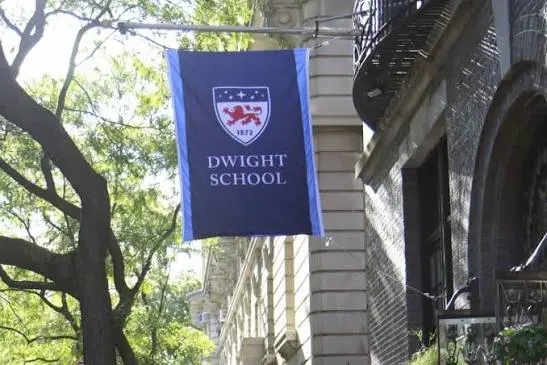 TRƯỜNG TRUNG HỌC DWIGHT GLOBAL ONLINE SCHOOL
