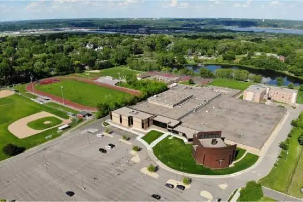 TRƯỜNG TRUNG HỌC ST. CROIX LUTHERAN ACADEMY - BANG MINNESOTA