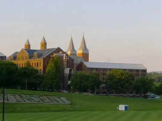 Saint Vincent College