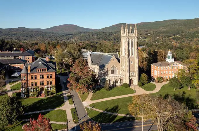 liberal arts college l&agrave; g&igrave;