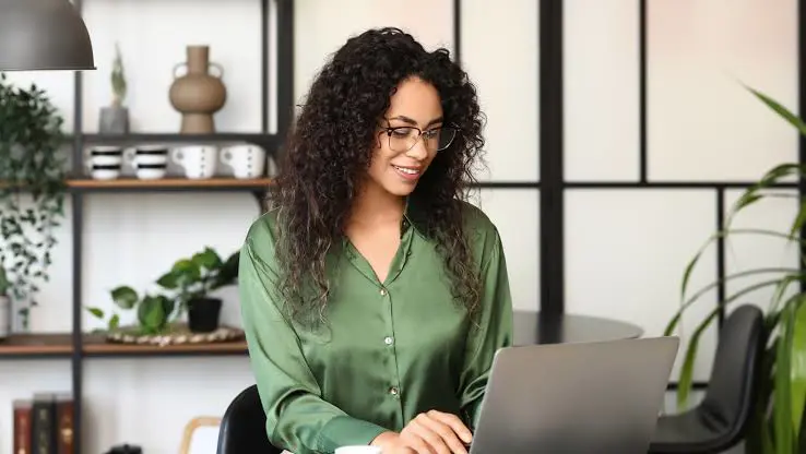 cơ hội việc l&agrave;m ng&agrave;nh ng&ocirc;n ngữ anh